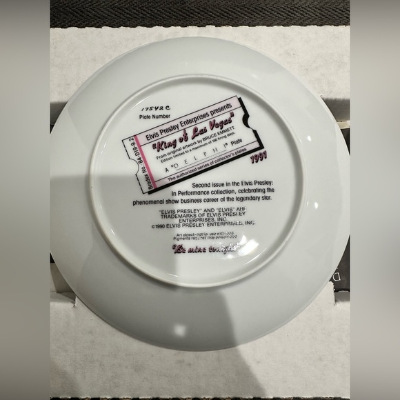 Delphi King of Las Vegas Elvis Collectors Plate - Picture 3 of 4